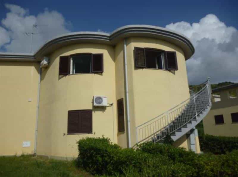 Condominium in San Lucido, Calabria 10171812