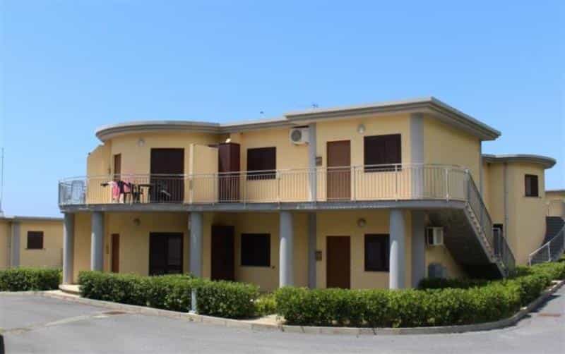 Condominium in San Lucido, Calabrië 10171812