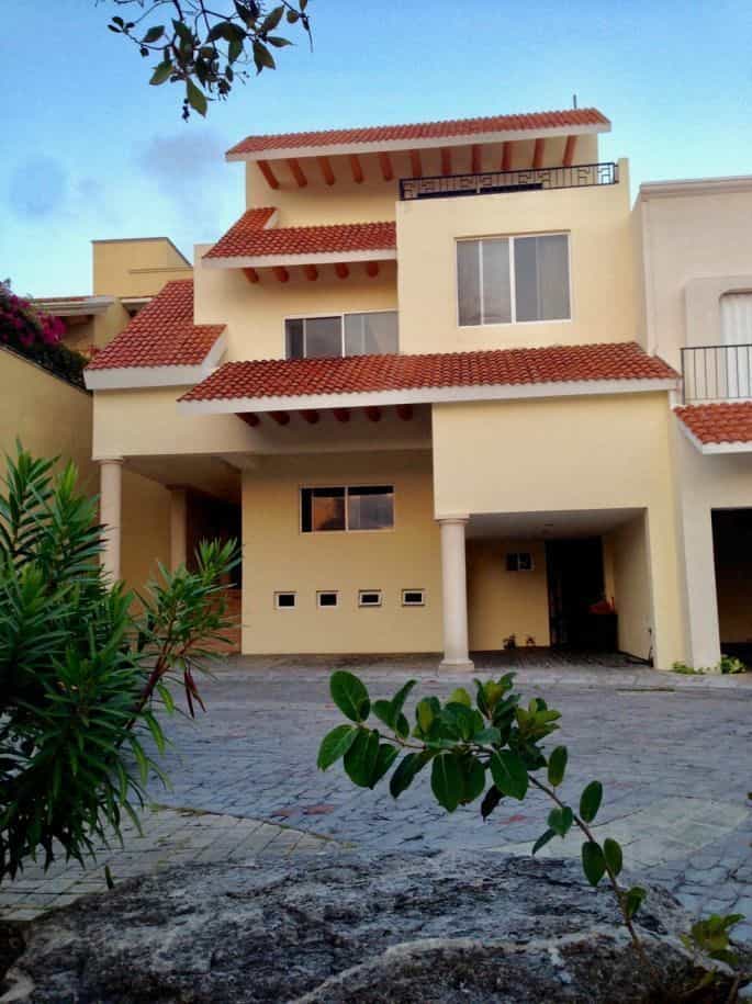 House in Cancun, Quintana Roo 10171836