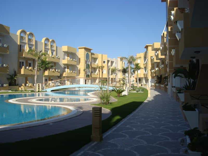 Condominium in El Hamma, Gabes 10171845