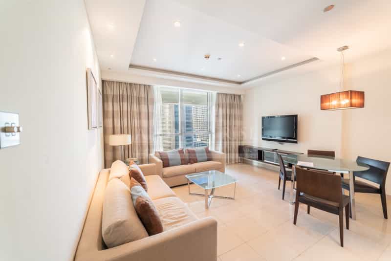 Condominium in Dubai, Dubayy 10171998