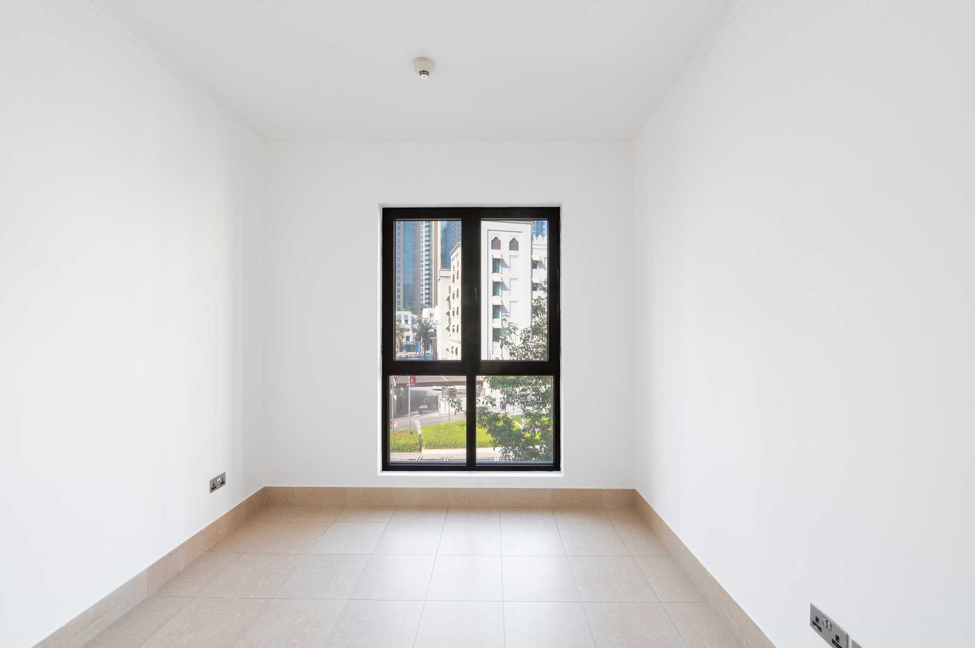 Condominium in Dubai, Dubayy 10172158
