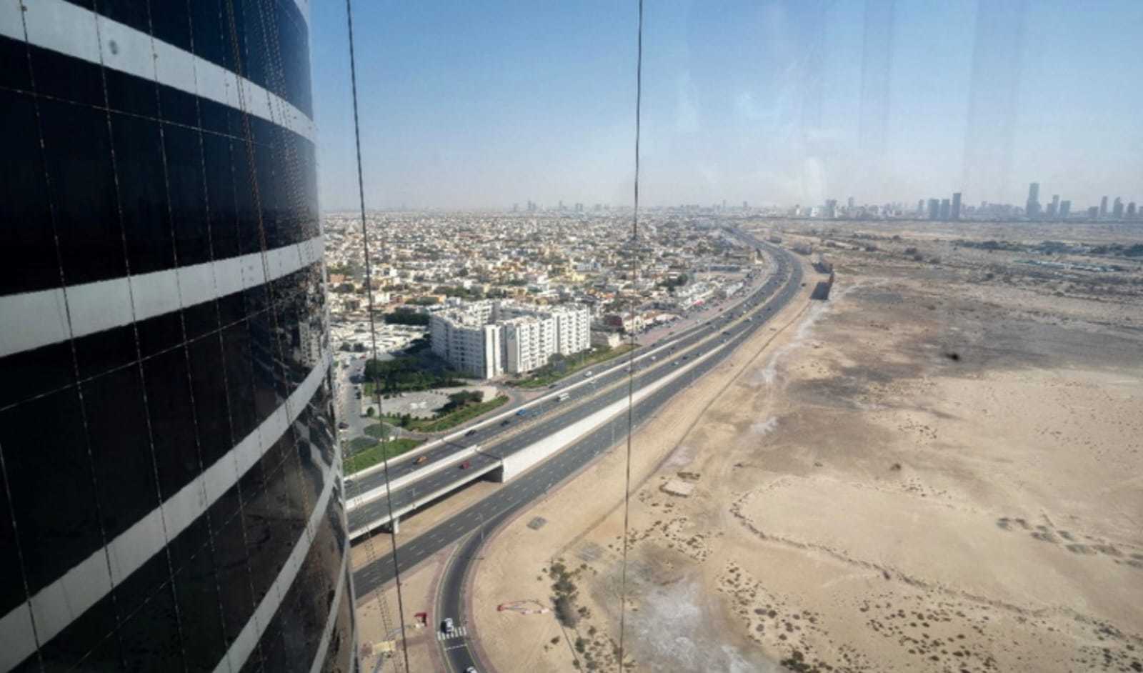 사무실 에 Dubai, Dubai 10172370