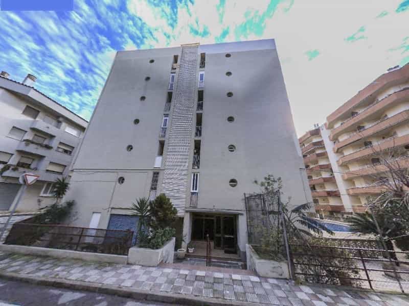 Condominium in Pineda, Catalonië 10172637