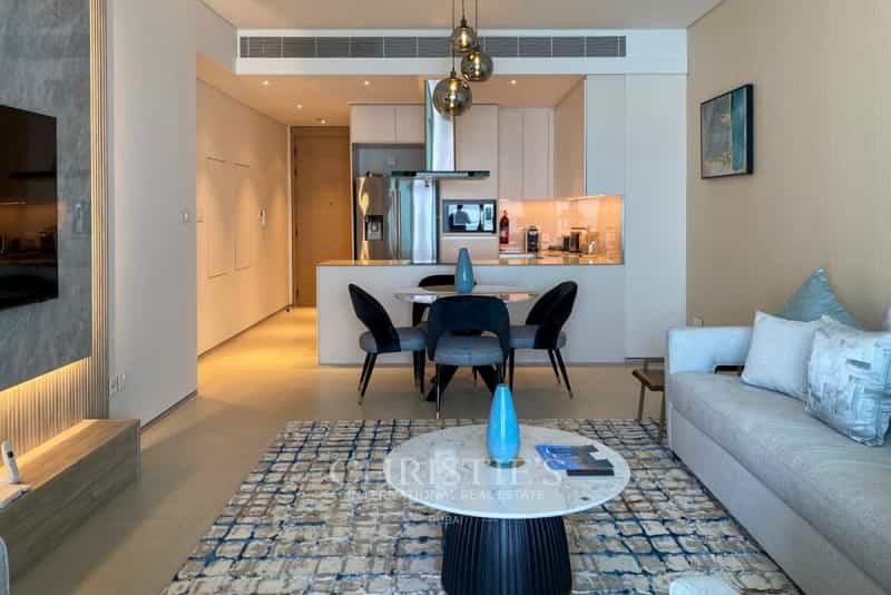 Condominium in Dubai, Dubayy 10173429