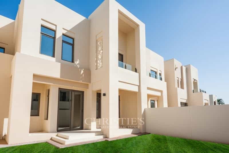 House in , Dubai 10173450
