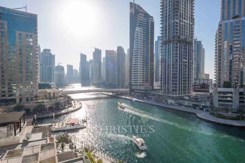 Condominium in Dubai, Dubai 10173526