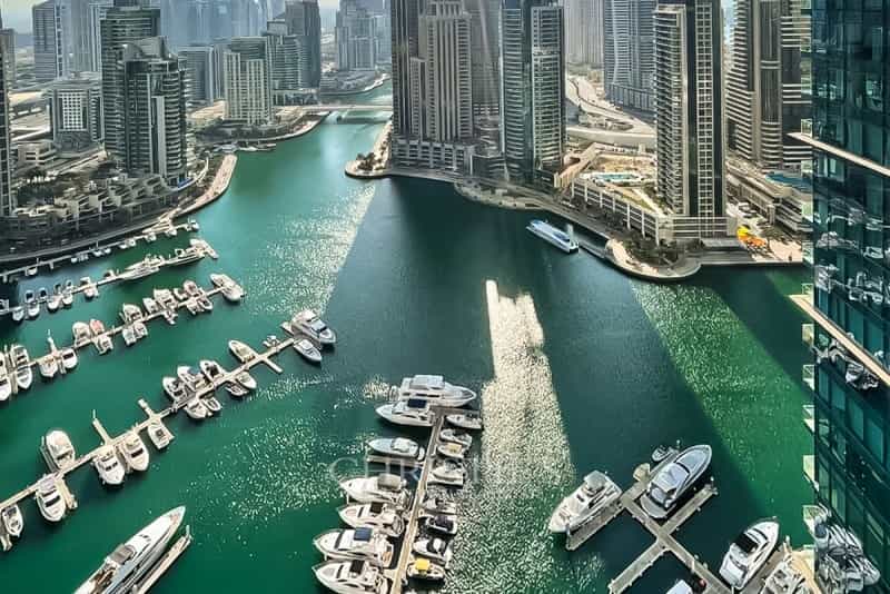 Condominium in Dubai, Dubai 10173568