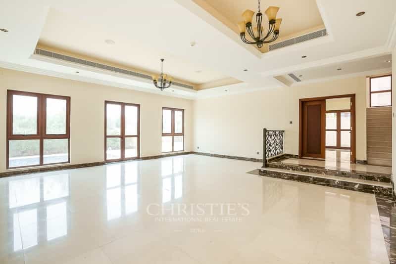 Talo sisään Warisan, Dubai 10173616