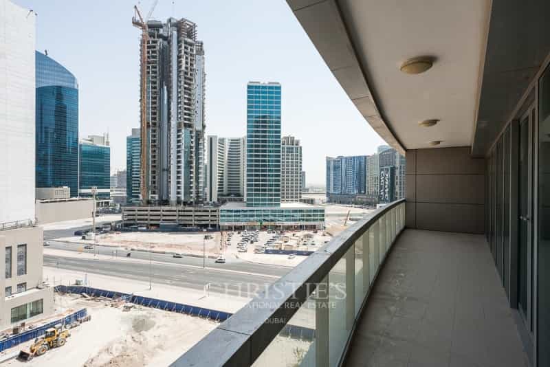 Condominium in Dubai, Dubayy 10173644