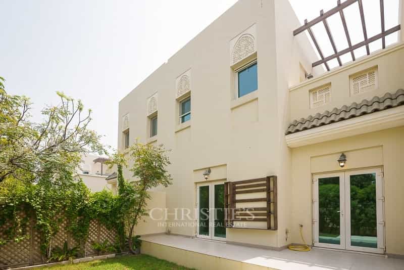 House in Dubai, Dubayy 10173663