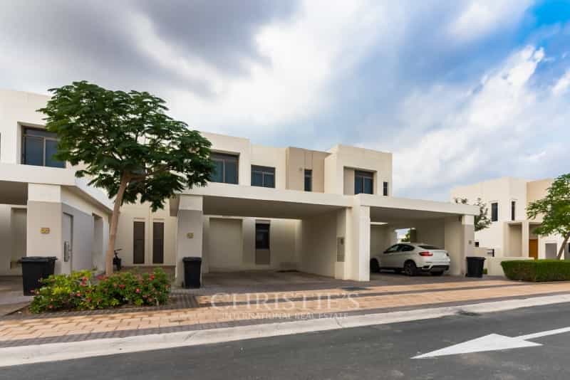 Будинок в `Ud al Bayda', Дубай 10173665