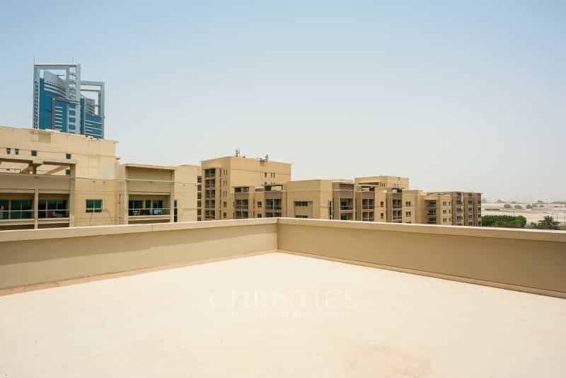 Condominium in Dubai, Dubai 10173697