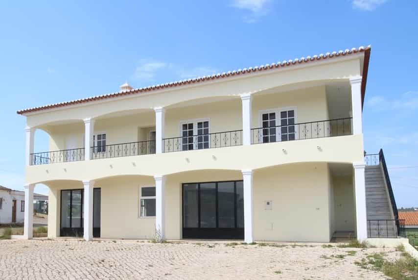 House in Portelas, Faro 10173769