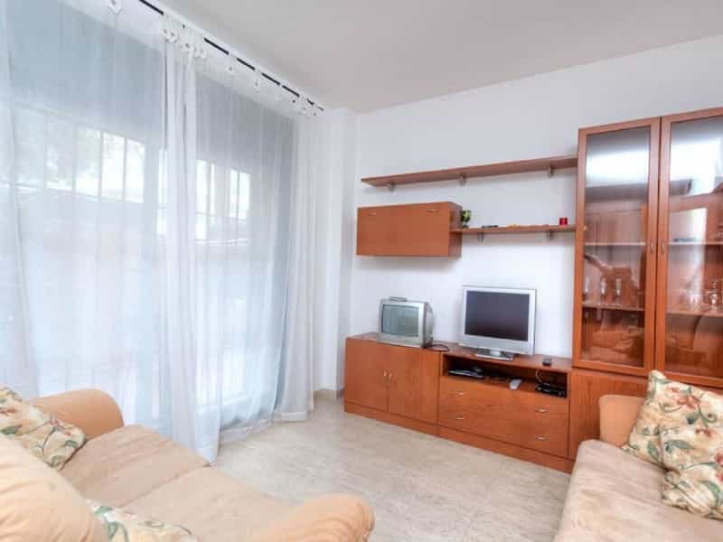 Condominium in Lloret de Mar, Catalonië 10173818
