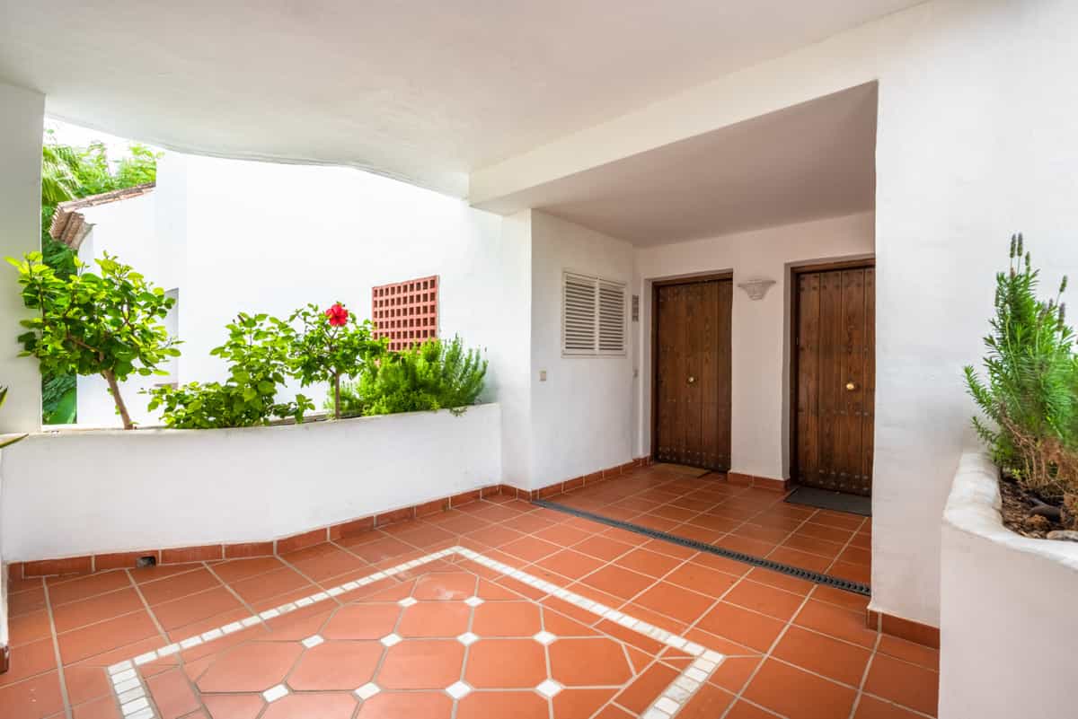 房子 在 Marbella, Andalucía 10174361