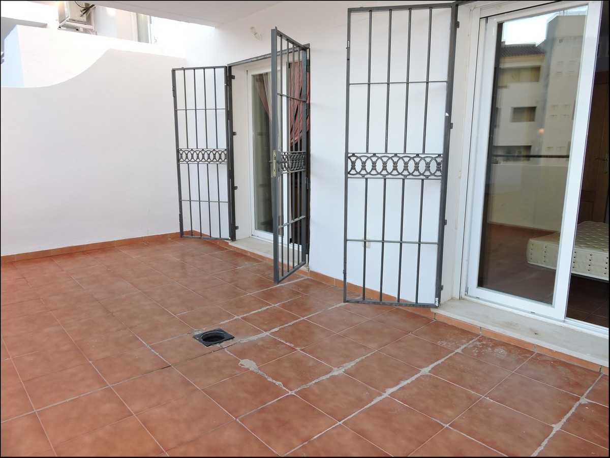 Condominium in Manilva, Andalusia 10174460