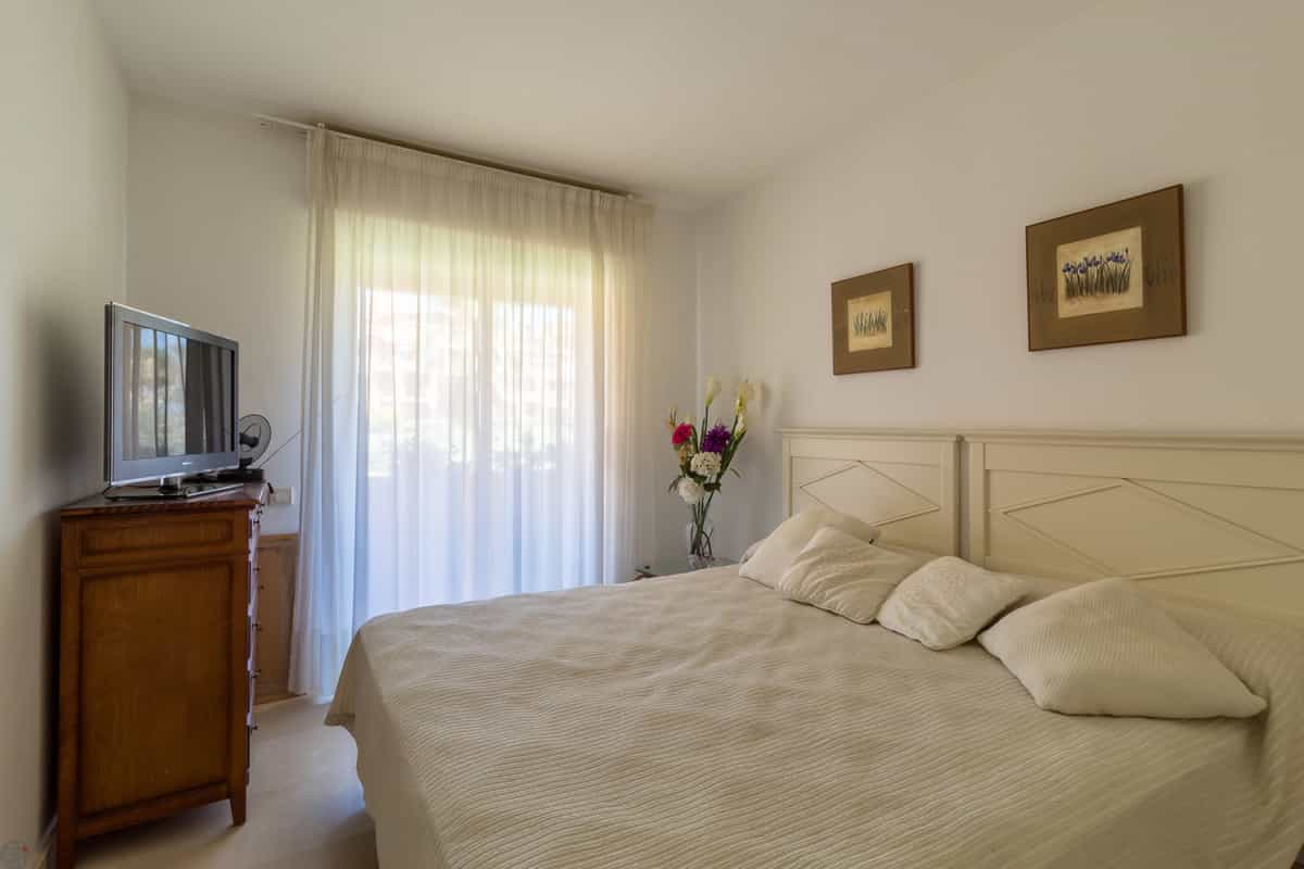 Condominium in Manilva, Andalusia 10174470