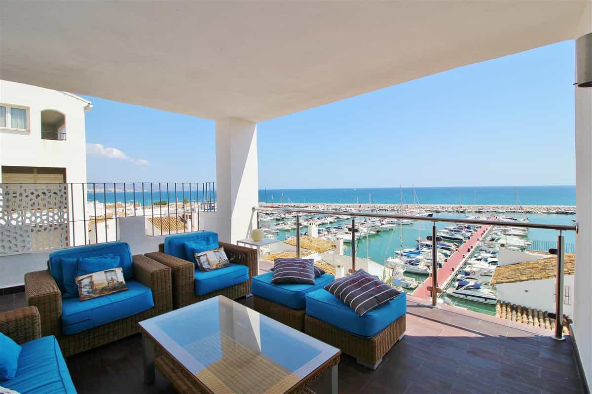 Condominium in Marbella, Andalusië 10174918