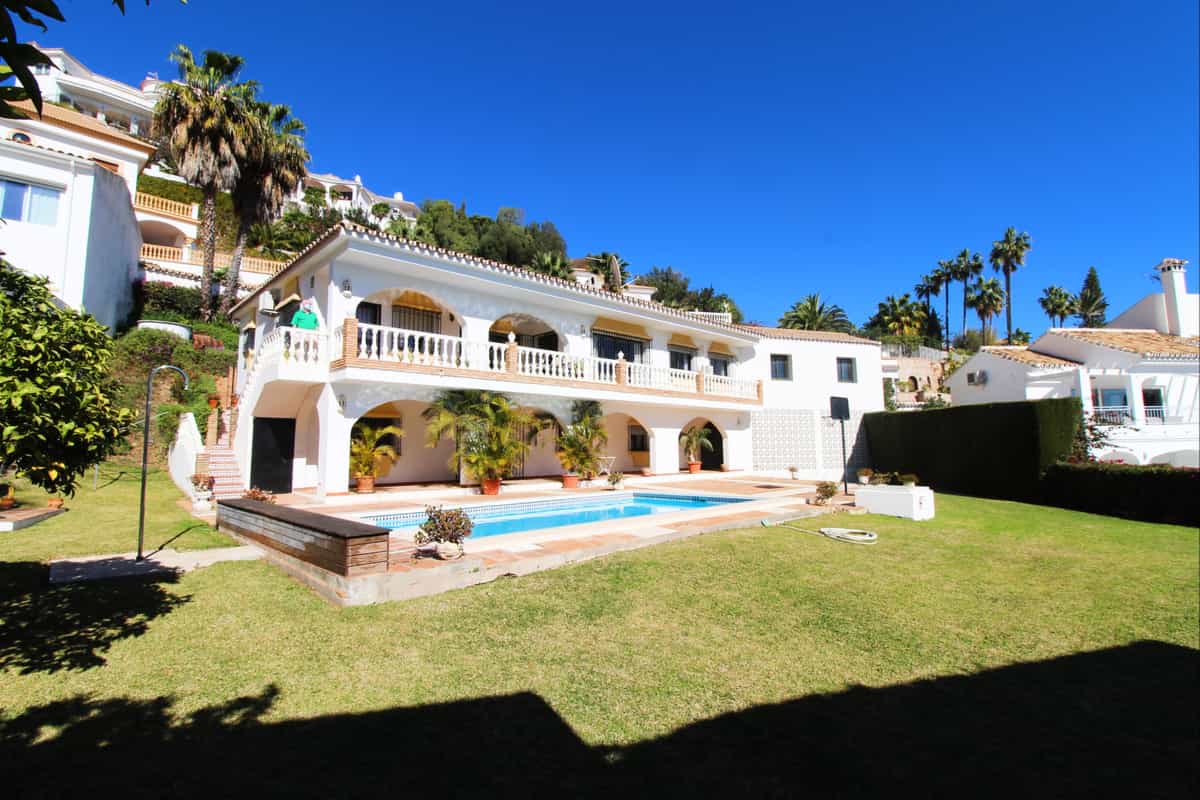 Rumah di Arroyo de la Miel, Andalusia 10174957