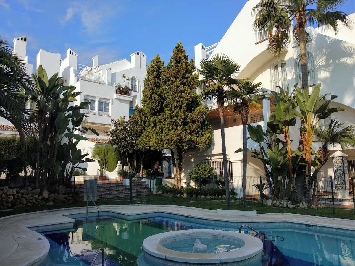 Eigentumswohnung im Marbella, Andalusien 10174966