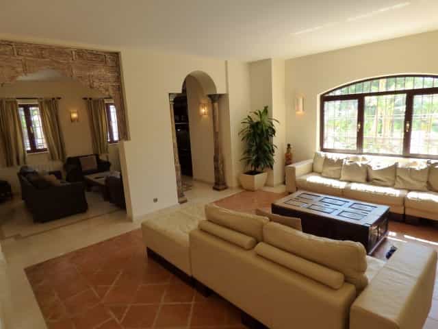 Rumah di Arroyo de la Miel, Andalusia 10175042