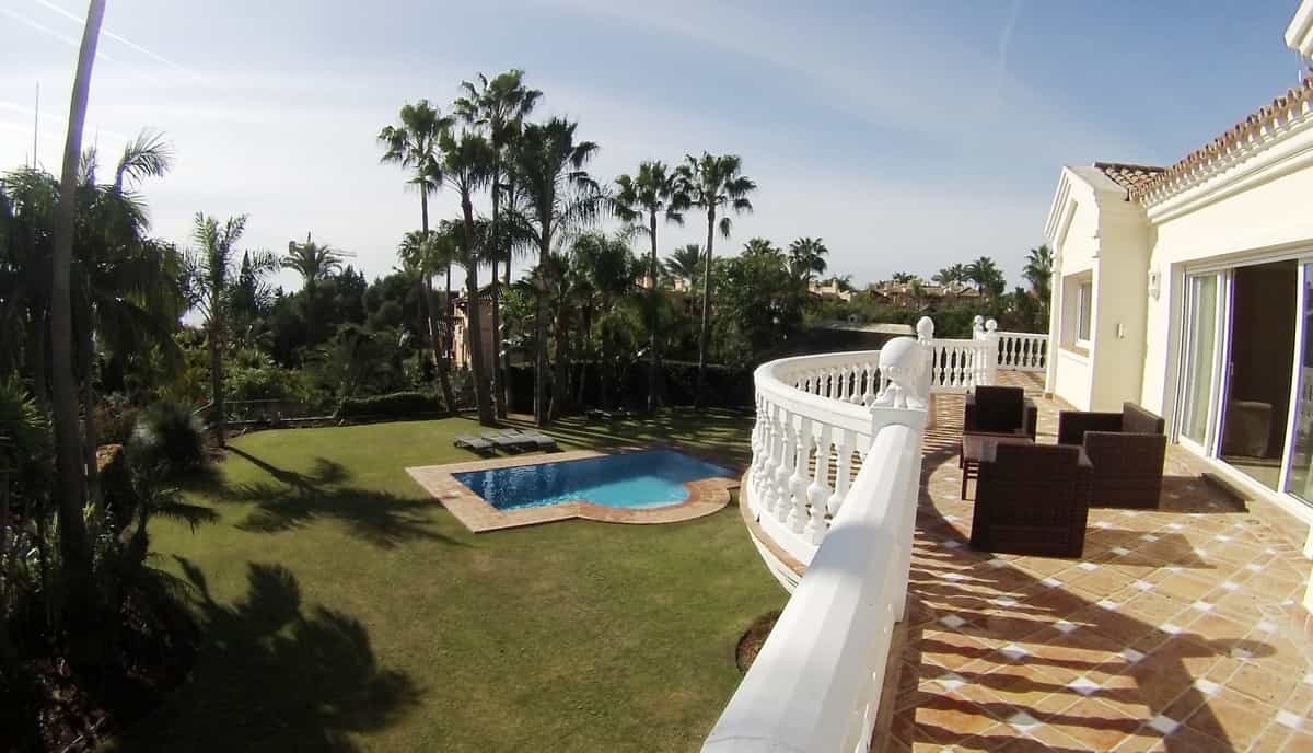 Talo sisään Marbella, Andalusia 10175134