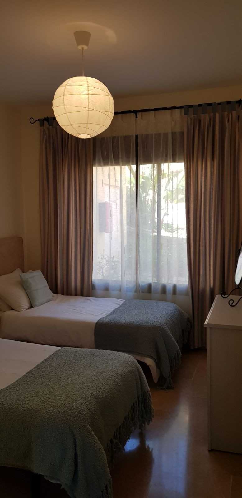 公寓 在 Puerto de la Duquesa, Andalusia 10175209