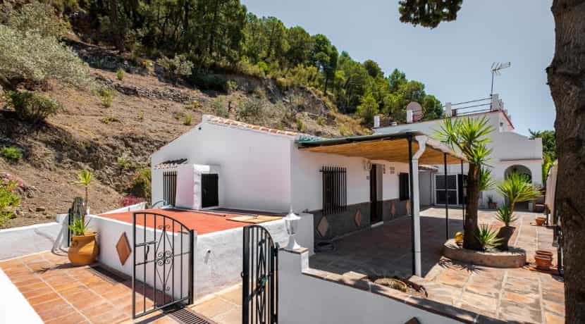 Condominium in Cómpeta, Andalusia 10175466