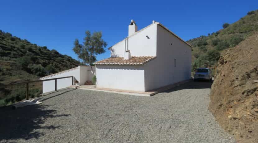 Huis in Sayalonga, Andalusia 10175480
