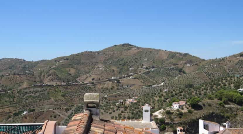 Rumah di Canillas de Albaida, Andalusia 10175496
