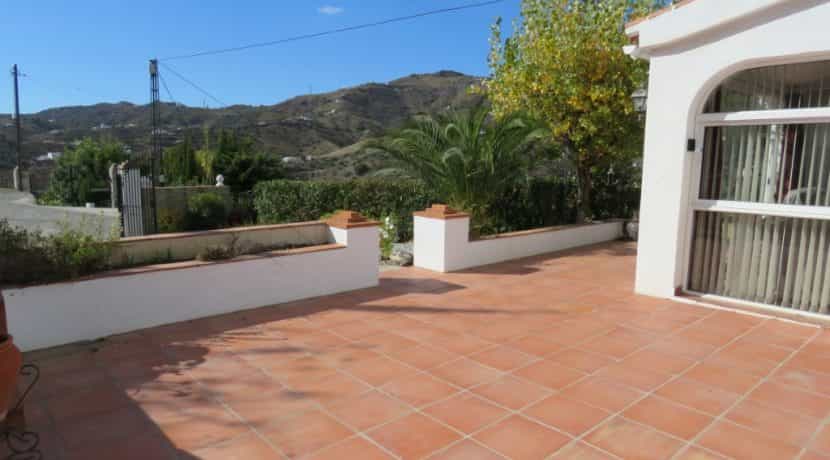 Rumah di Canillas de Albaida, Andalusia 10175509
