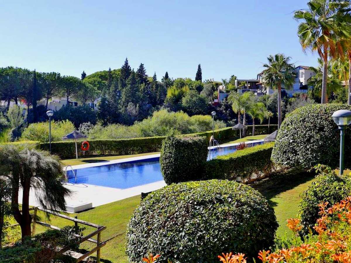 Condominium in Marbella, Andalusië 10175570