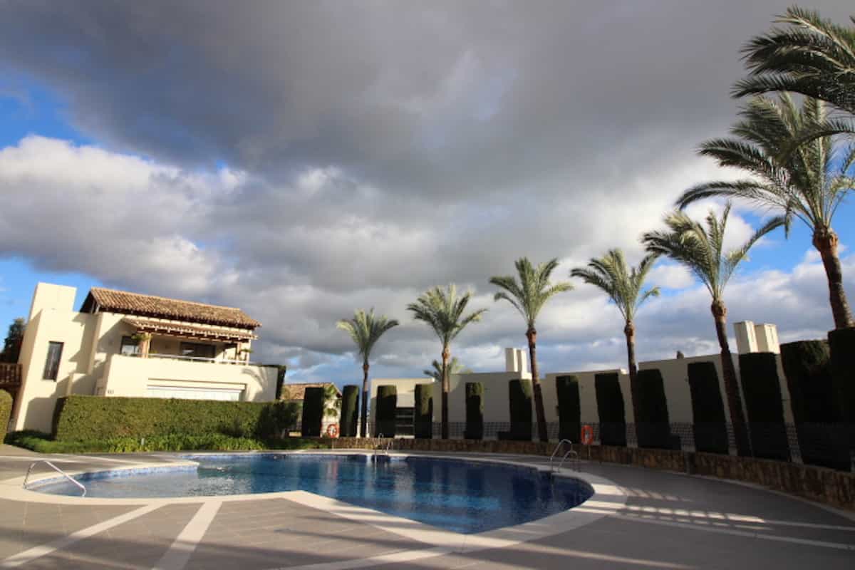 Condominium dans Marbella, Andalousie 10175576