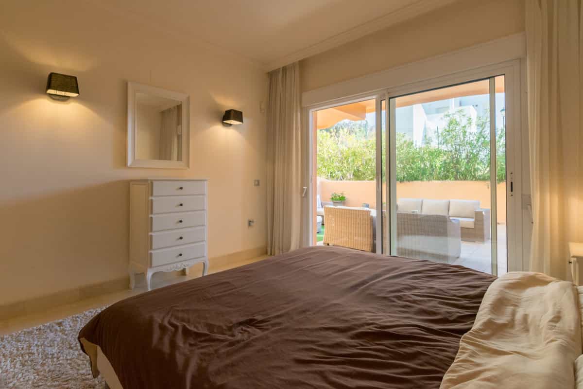 Квартира в Marbella, Andalucía 10177060