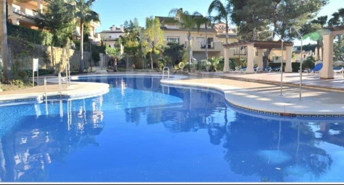 Condominium in Marbella, Andalucía 10177209