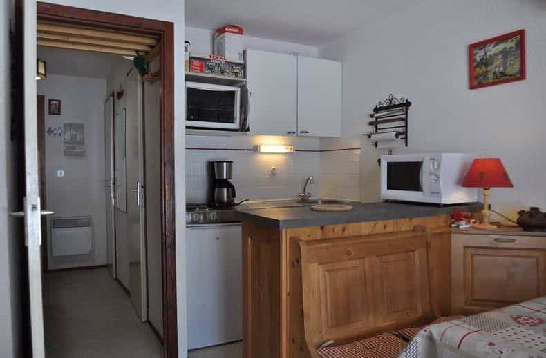 公寓 在 查特尔, 奥弗涅-罗纳-阿尔卑斯大区 10177446