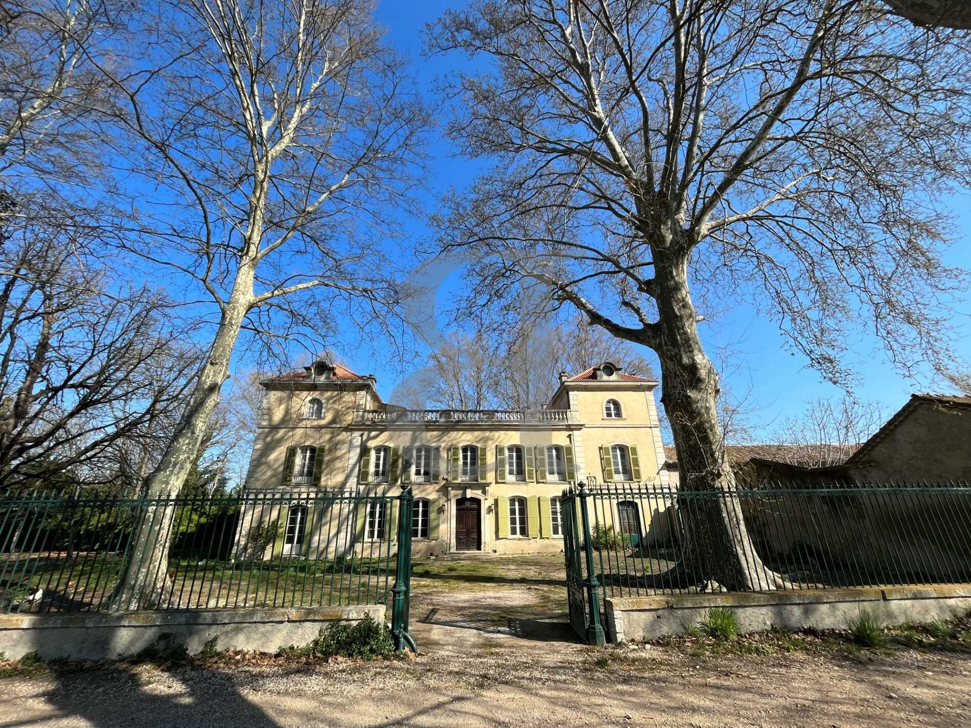 Hus i Pernes-les-Fontaines, Provence-Alpes-Cote d'Azur 10177455