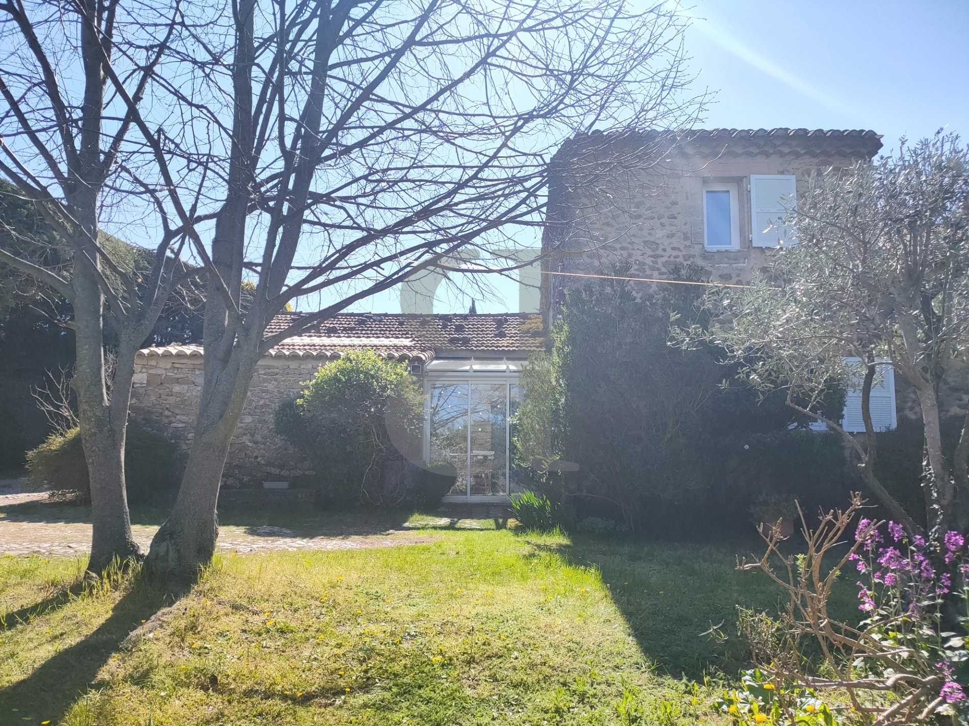 Casa nel Vaison-la-Romaine, Provence-Alpes-Côte d'Azur 10177457