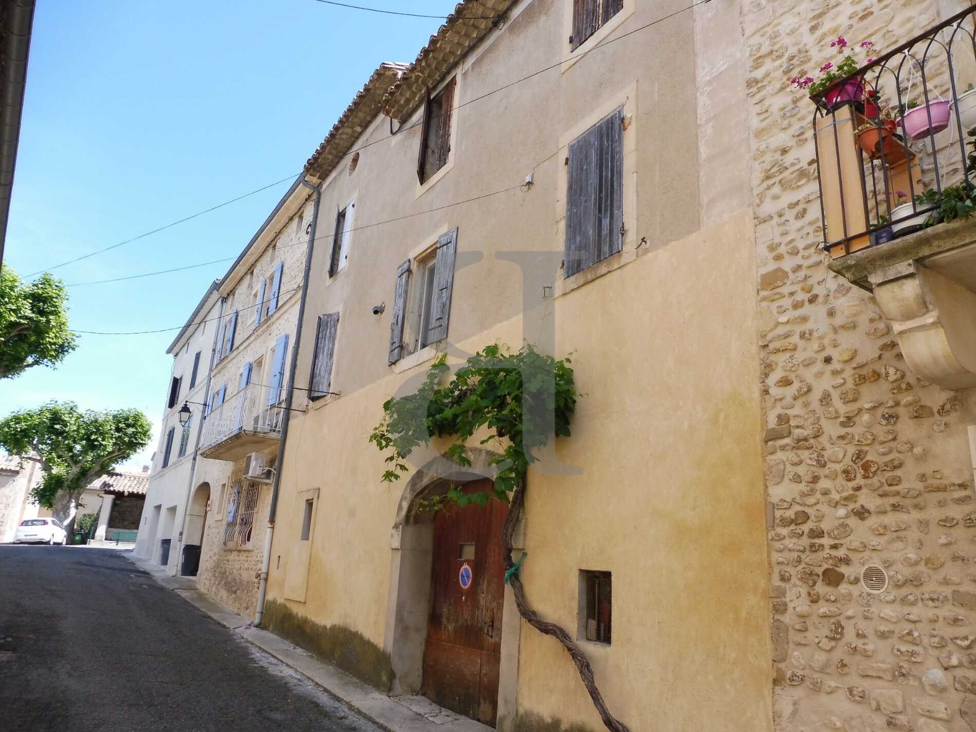 House in Visan, Provence-Alpes-Cote d'Azur 10177468