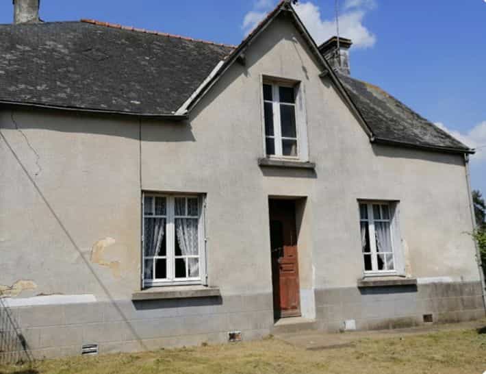 Talo sisään La Croix-Helléan, Brittany 10177563
