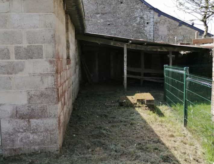 Talo sisään La Croix-Helléan, Brittany 10177563