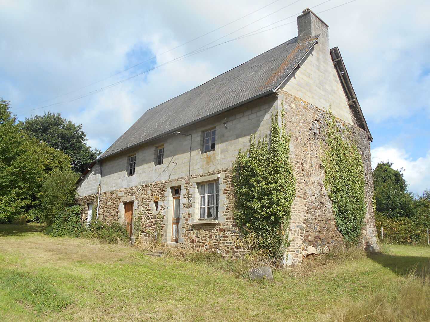 Dom w Sainte-Marie-du-Bois, Normandia 10177575