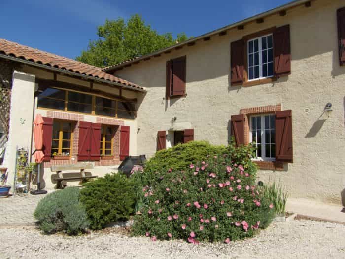 بيت في Masseube, Occitanie 10177783