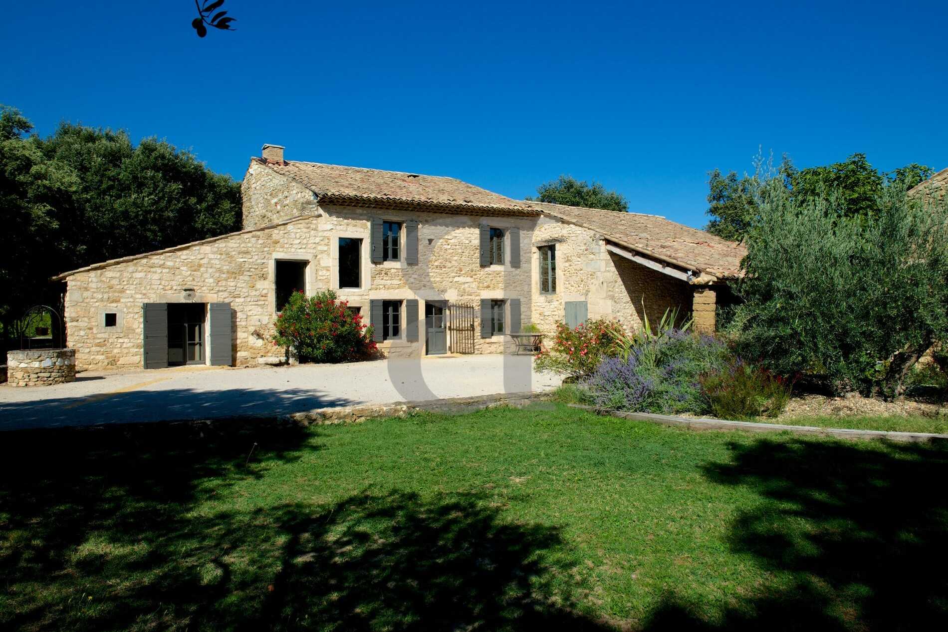 casa en Vaison-la-Romaine, Provence-Alpes-Côte d'Azur 10177795