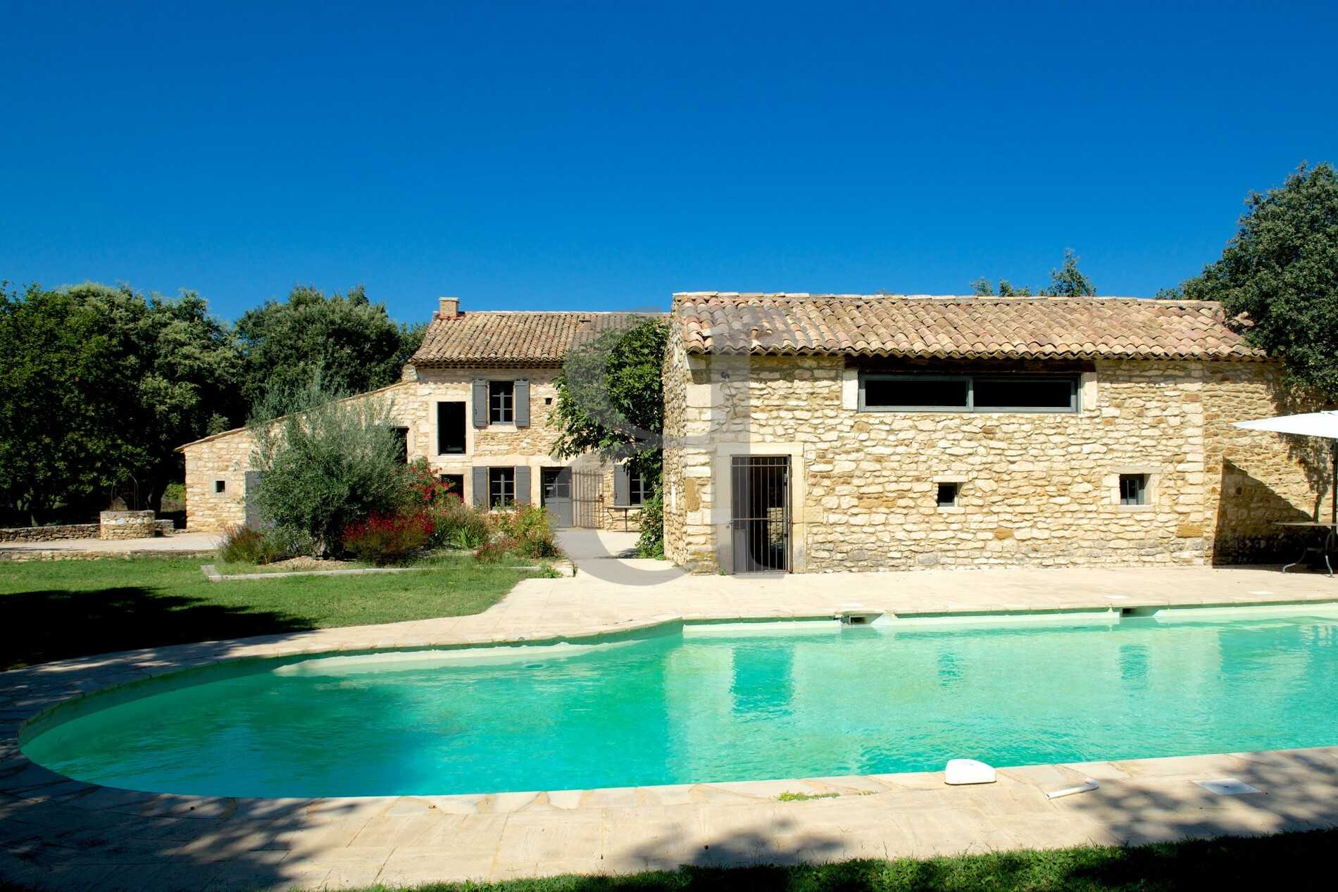 Huis in Vaison-la-Romaine, Provence-Alpes-Côte d'Azur 10177795