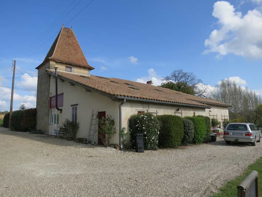 House in Monbahus, Nouvelle-Aquitaine 10177819