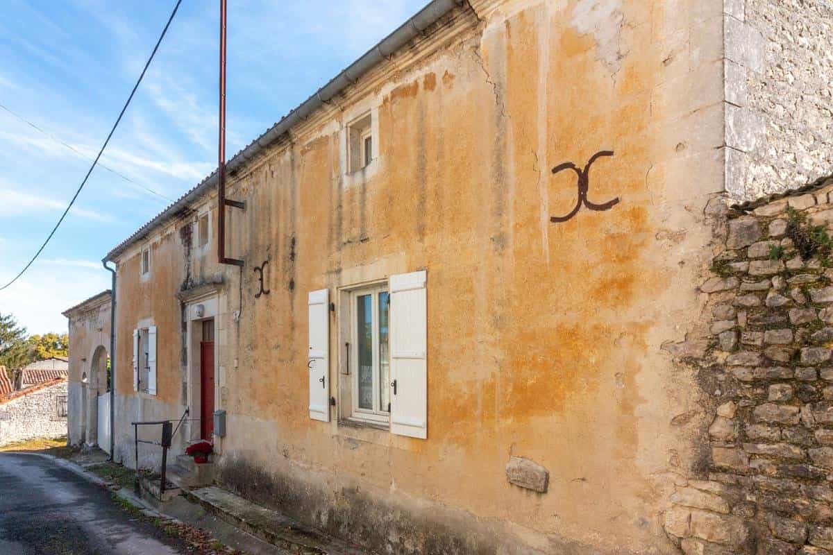 Hus i Gourville, Nouvelle-Aquitaine 10177886