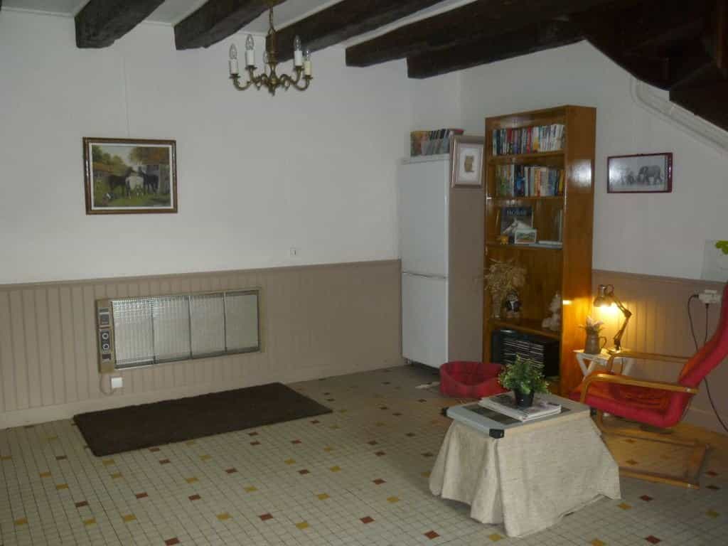 casa en Persac, Nouvelle-Aquitaine 10177896