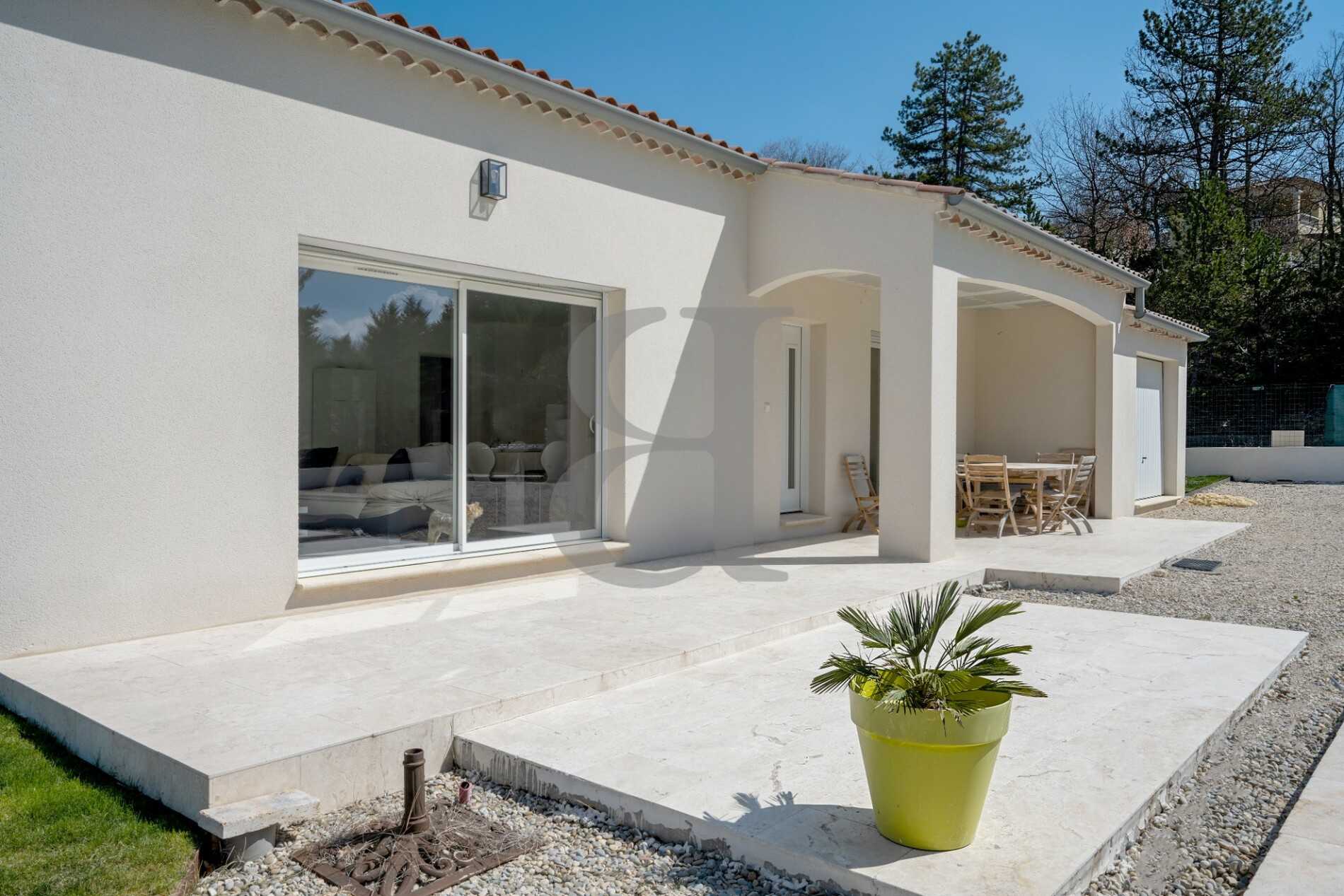 жилой дом в Mormoiron, Provence-Alpes-Côte d'Azur 10177992